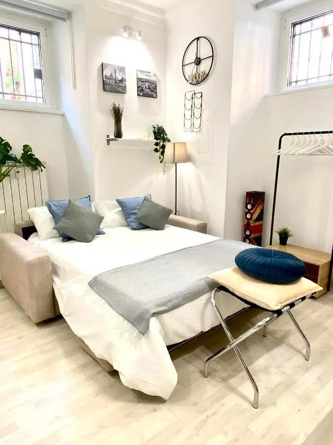 “Suite Home Vaticano City” Roma 0*,